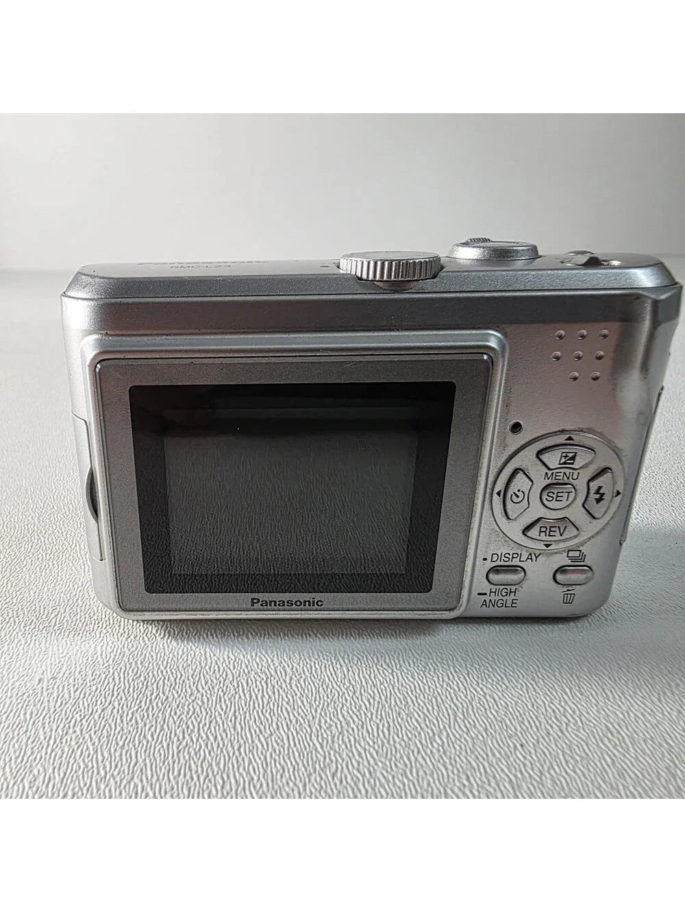 Panasonic LUMIX DMC-LZ3 5MP Digital Camera with 6x Optical Zoom (Silver) W/Card
